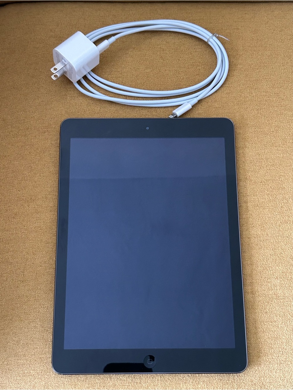 Apple IPad Air (1st Gen) Tablet with Charger Cable and Adapter (No Box)